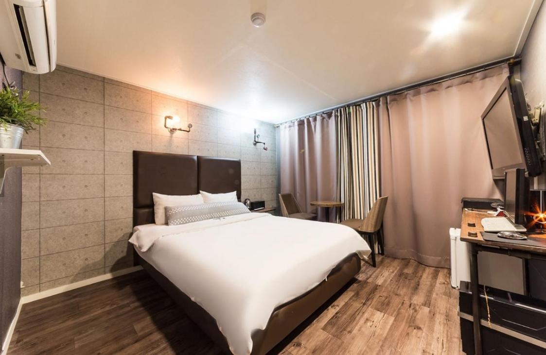 71 Street Motel Suwon Exteriér fotografie